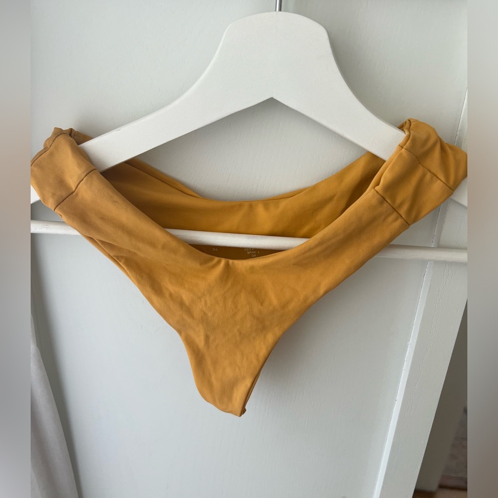 Stone Fox Swim yellow thing bikini bottoms size XS